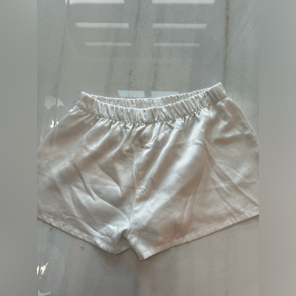 Show me your mumu glam time shorts - Picture 4 of 7